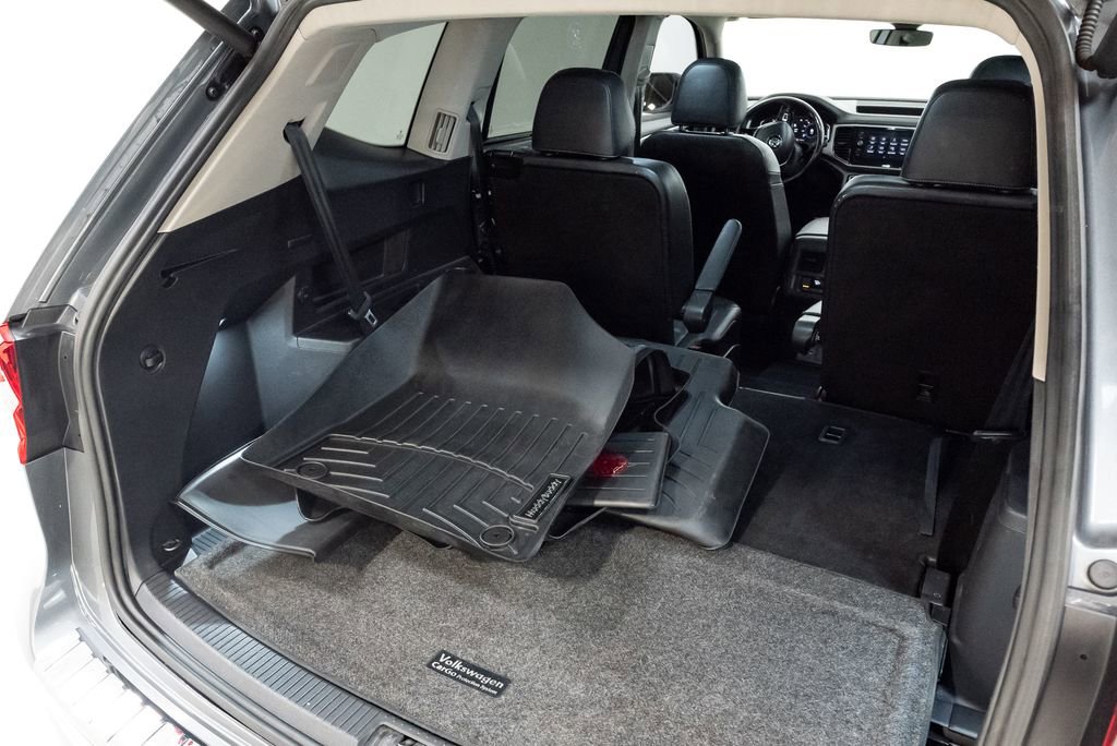 Used 2020 Volkswagen Atlas SEL R-Line image 37