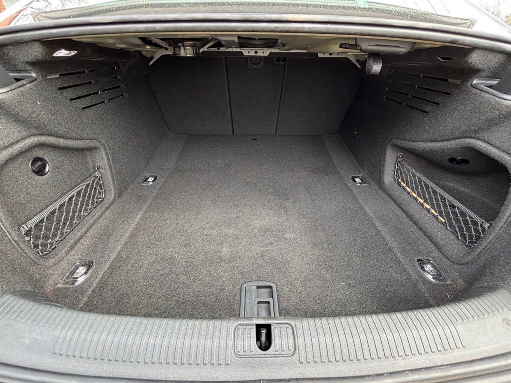 Used 2021 Audi A4 2.0T Premium w/ Convenience Package image 18