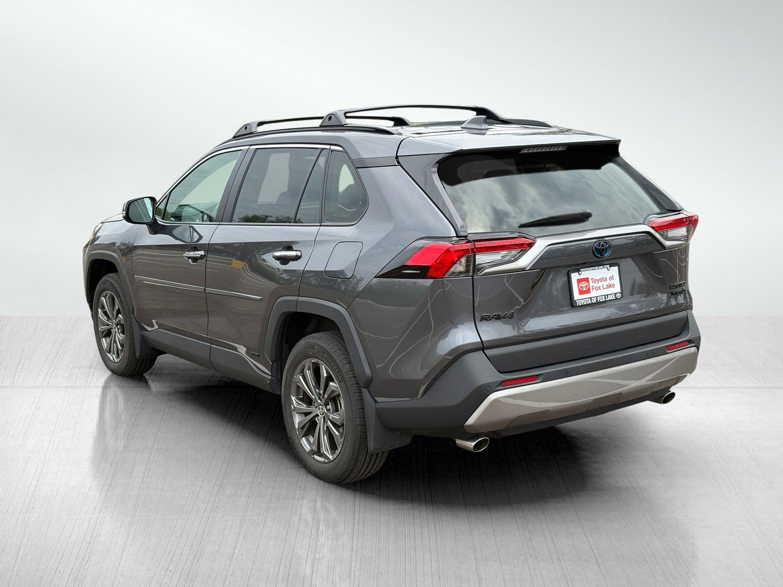Used 2024 Toyota RAV4 Limited w/ Advanced Technology Package AWD/4WD image 5