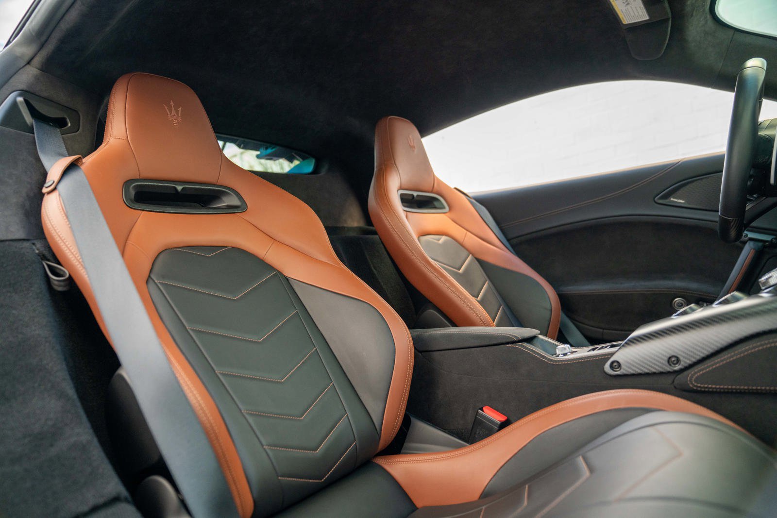 Used 2022 Maserati MC20 Coupe image 42