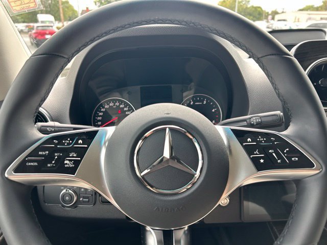 Used 2025 Mercedes-Benz Sprinter 2500 image 17