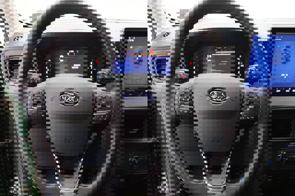 Used 2025 Ford Maverick XLT w/ Black Appearance Package image 20