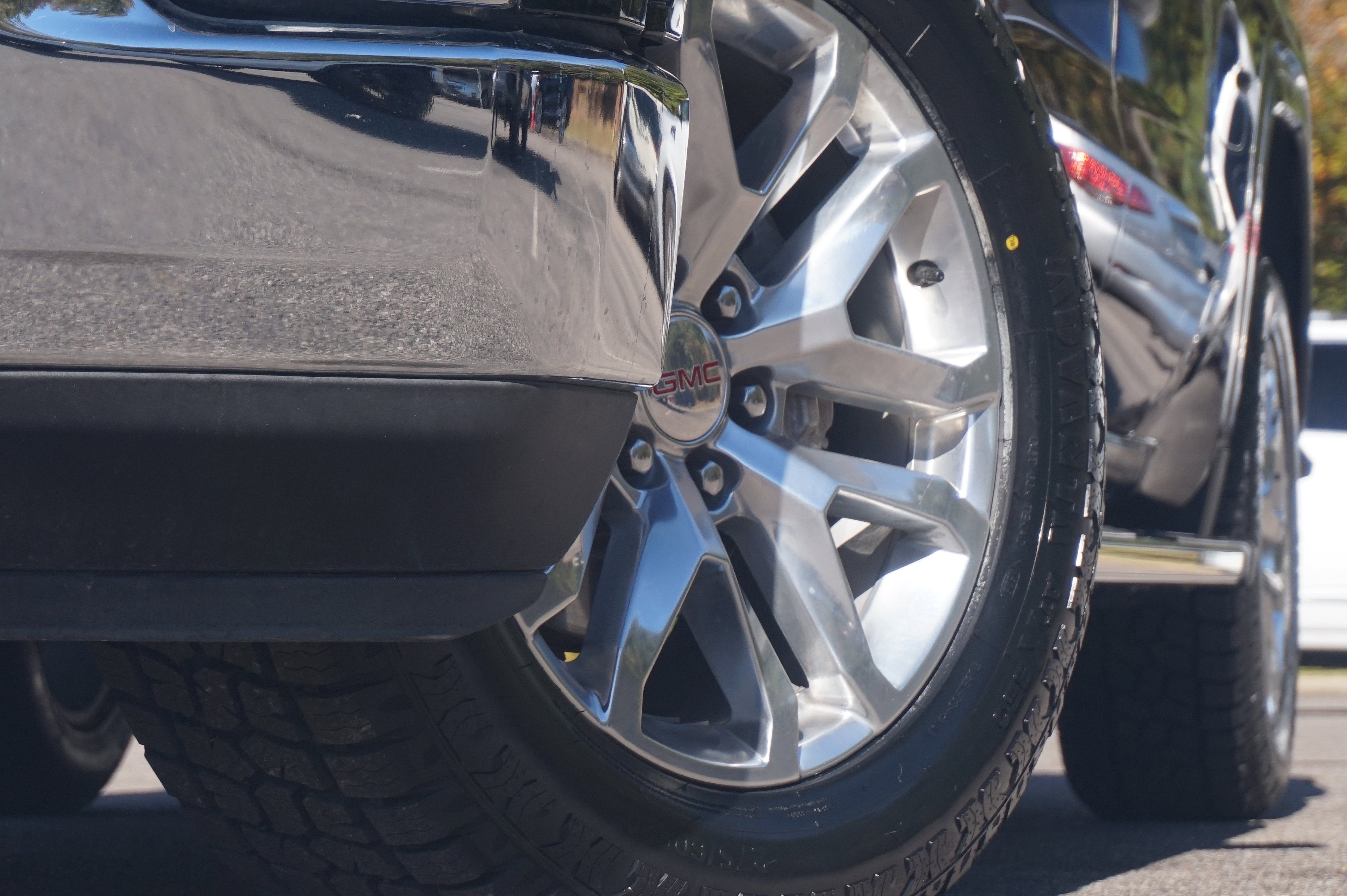 Used 2019 GMC Sierra 1500 SLT w/ SLT Premium Plus Package image 34