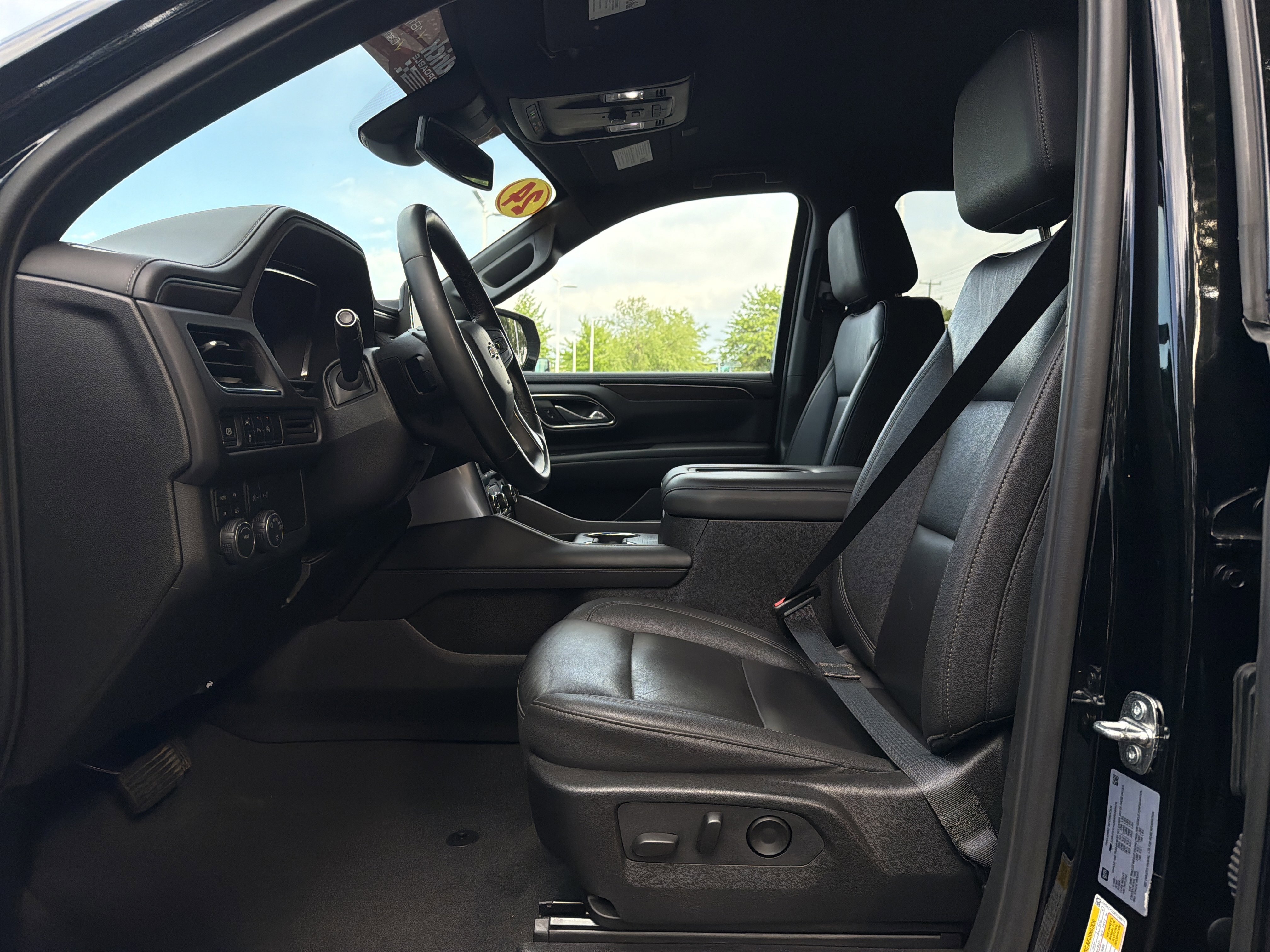 Used 2024 Chevrolet Suburban LT AWD/4WD image 16