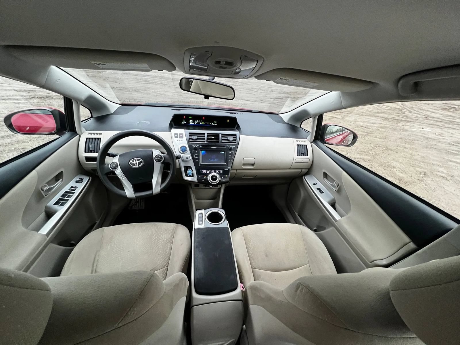 Used 2012 Toyota Prius V Two w/ Preferred Accessory Pkg FWD image 13
