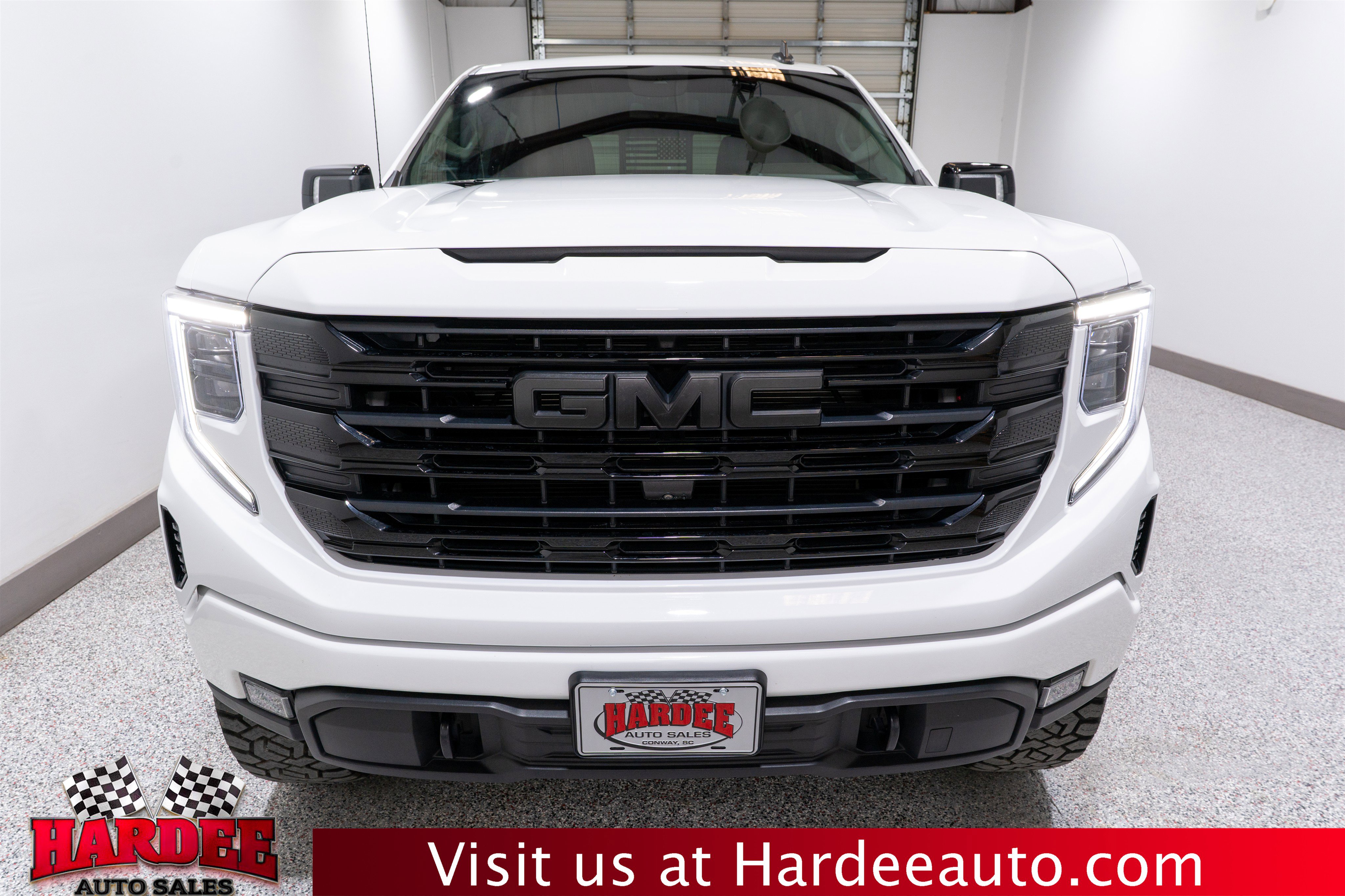 Used 2023 GMC Sierra 1500 Elevation w/ Elevation Premium Package AWD/4WD image 7