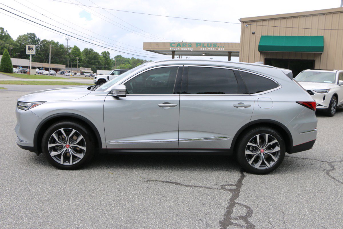 Used 2023 Acura MDX FWD w/ Technology Package image 2