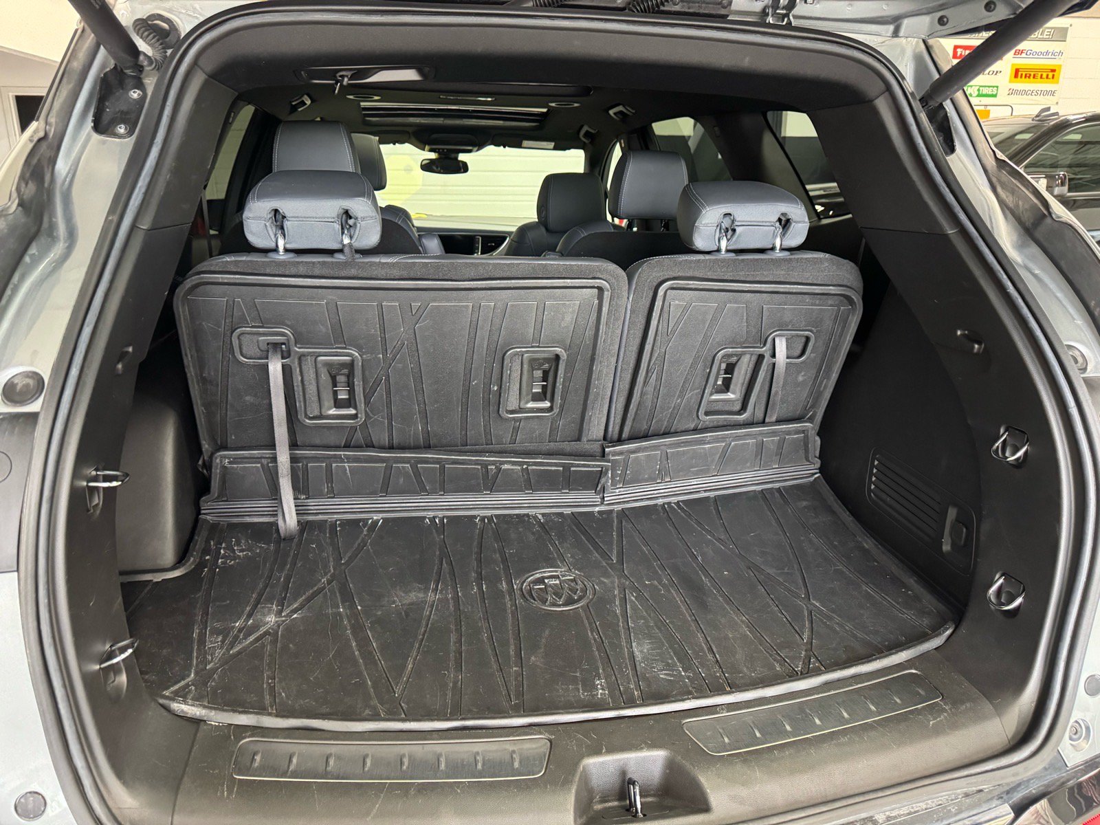 Certified 2023 Buick Enclave Essence w/ Experience Buick Package AWD/4WD image 9
