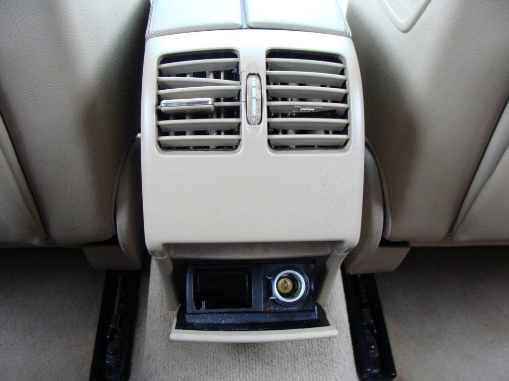 Used 2014 Mercedes-Benz C 300 4MATIC Sedan image 27