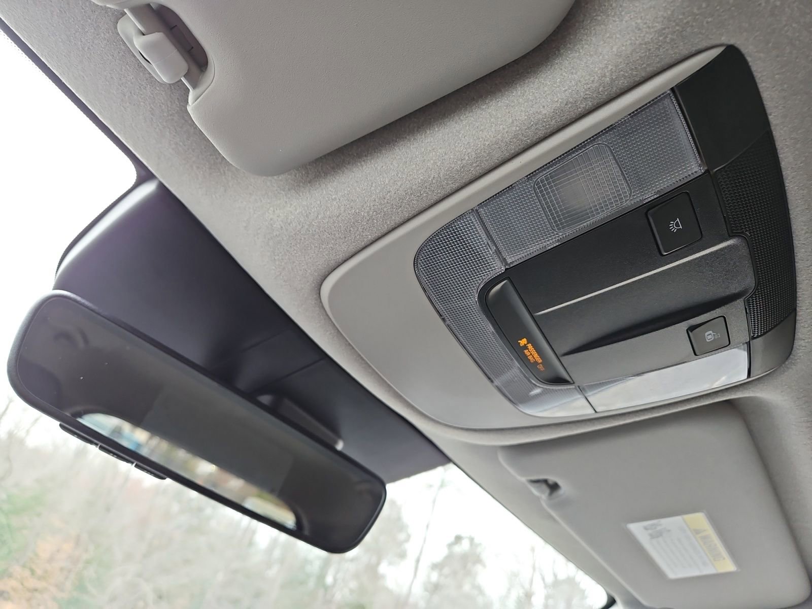 Used 2025 Kia Niro LX image 29