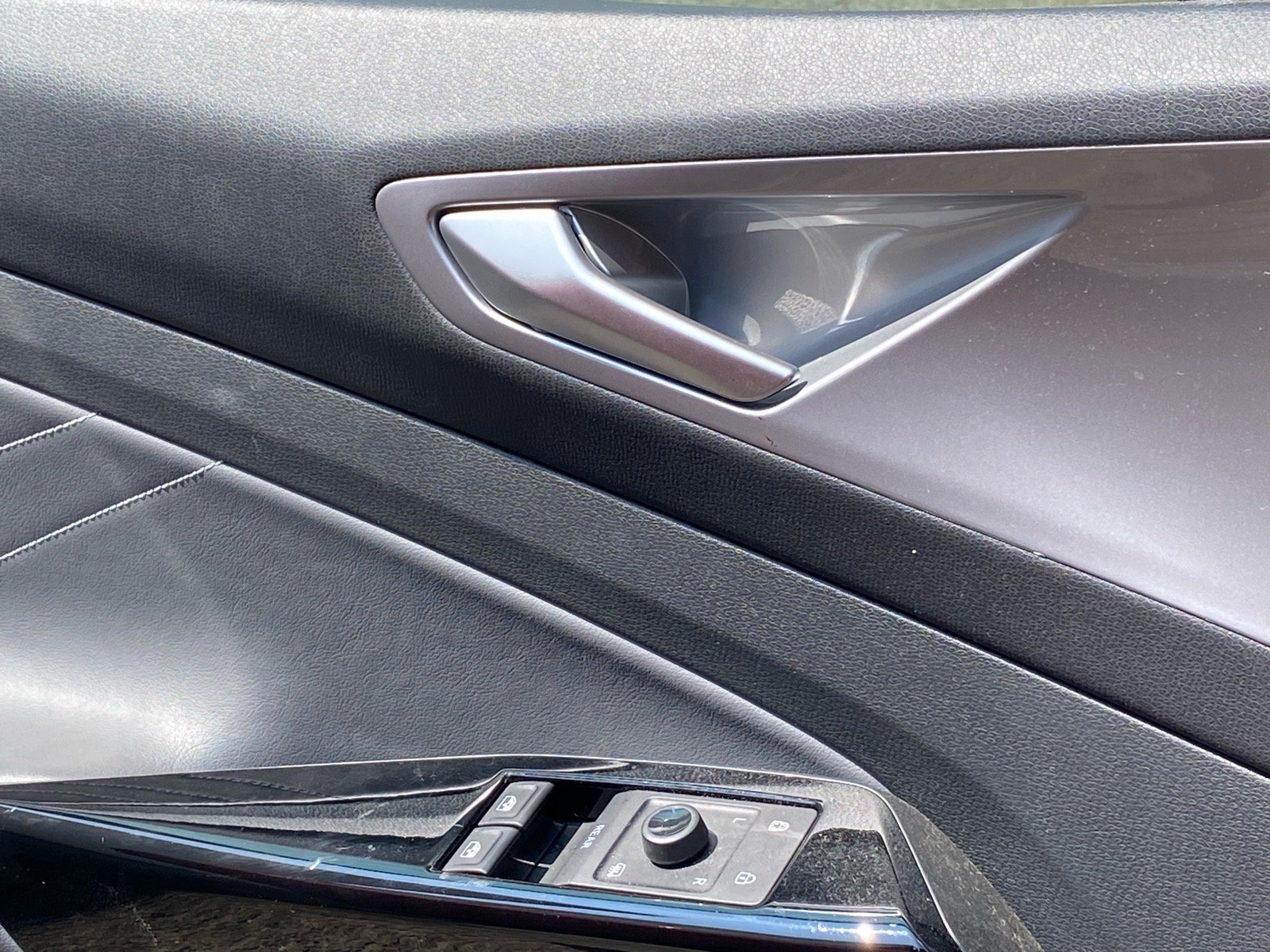 Certified 2023 Volkswagen ID.4 S RWD image 15
