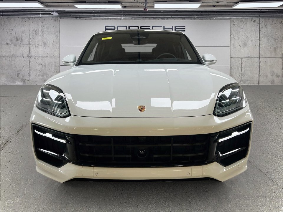 New 2026 Porsche Cayenne GTS AWD/4WD image 6