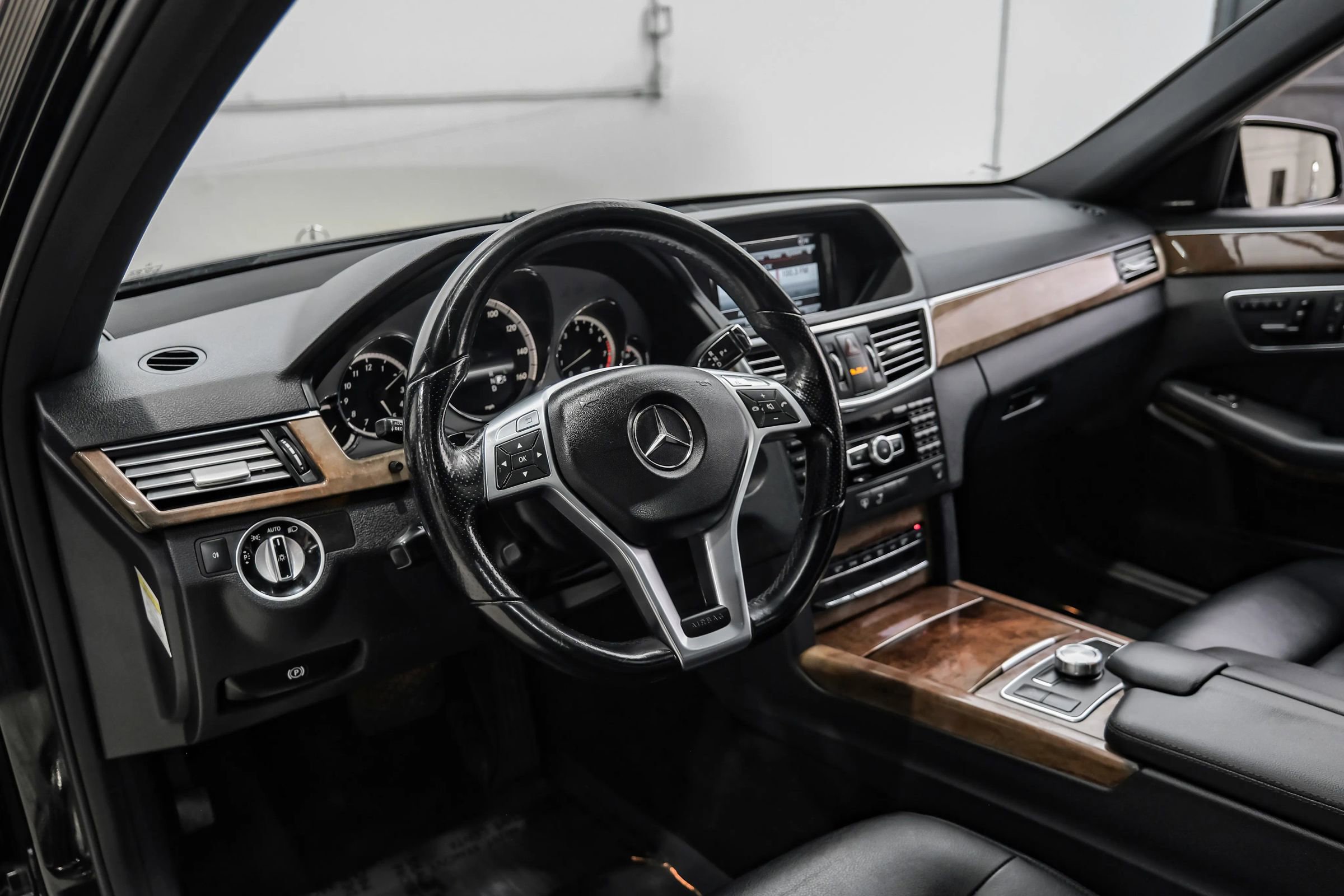 Used 2013 Mercedes-Benz E 350 4MATIC Sedan w/ Premium 1 Pkg image 16