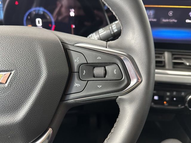 Used 2024 Chevrolet Trax LT w/ LT Convenience Package image 16