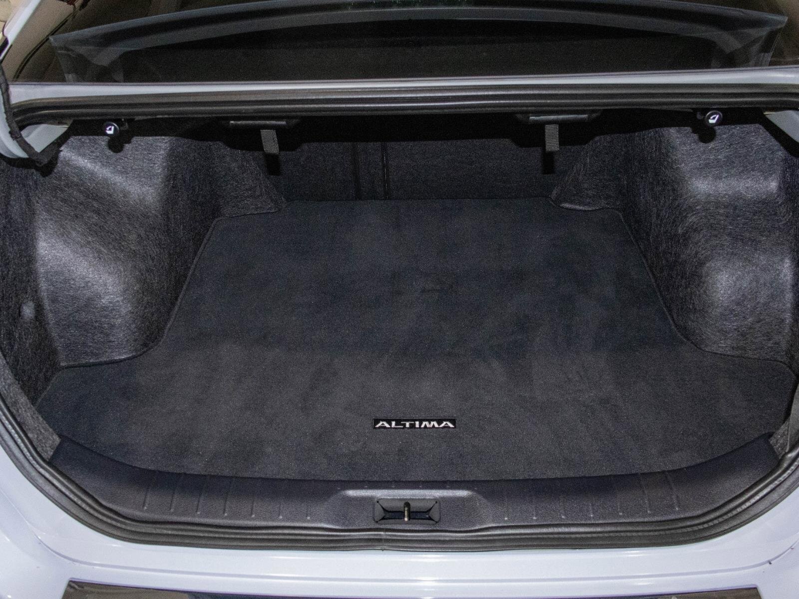 Used 2023 Nissan Altima 2.5 SR image 23