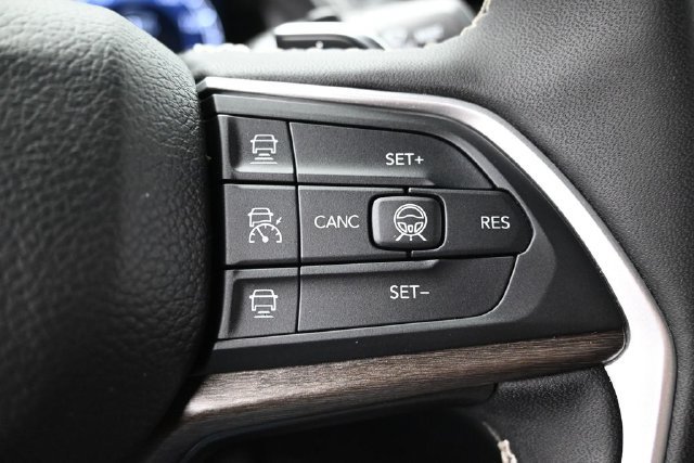 Used 2026 Jeep Grand Cherokee Limited AWD/4WD image 28