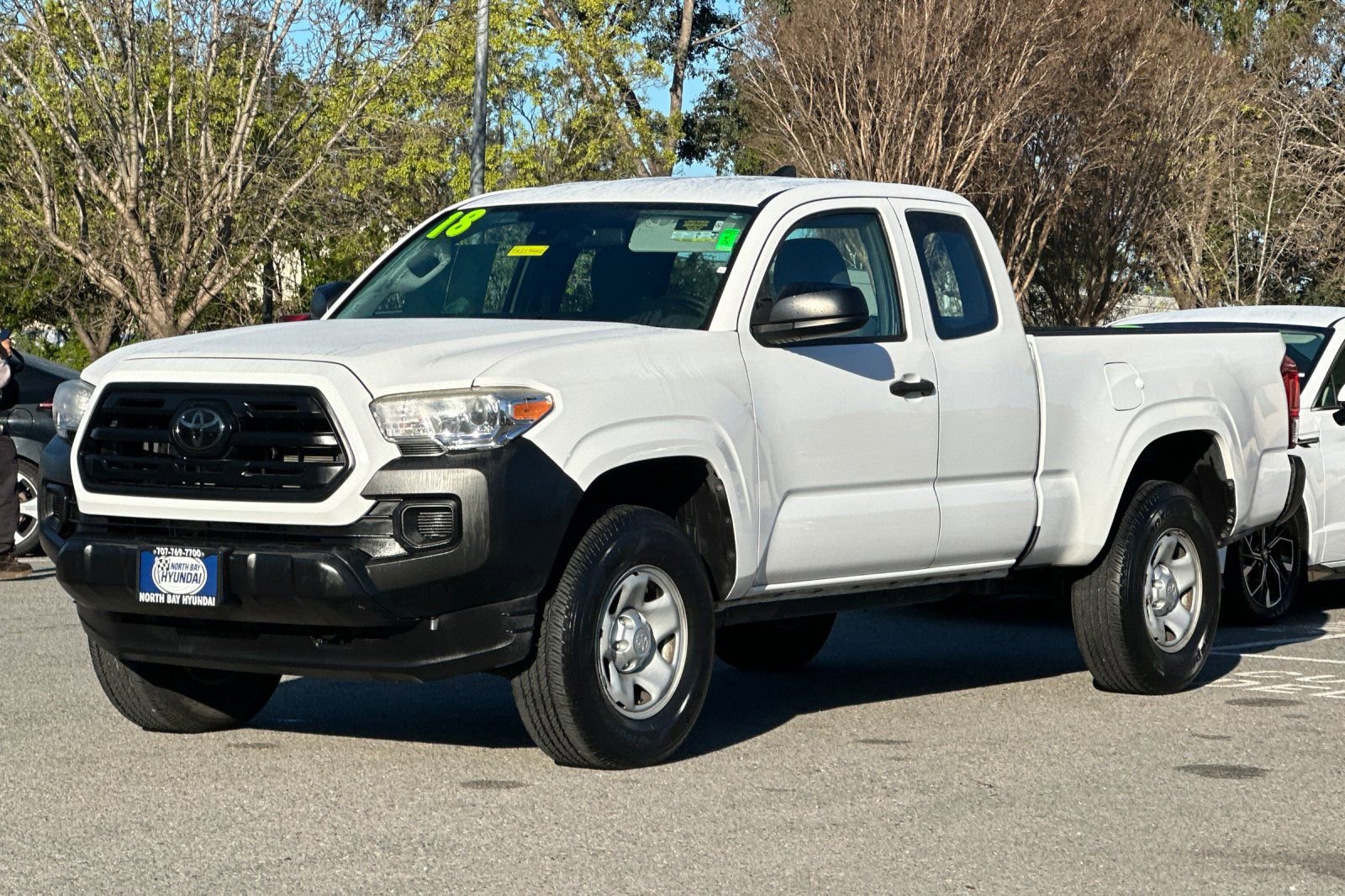 Used 2018 Toyota Tacoma SR image 8