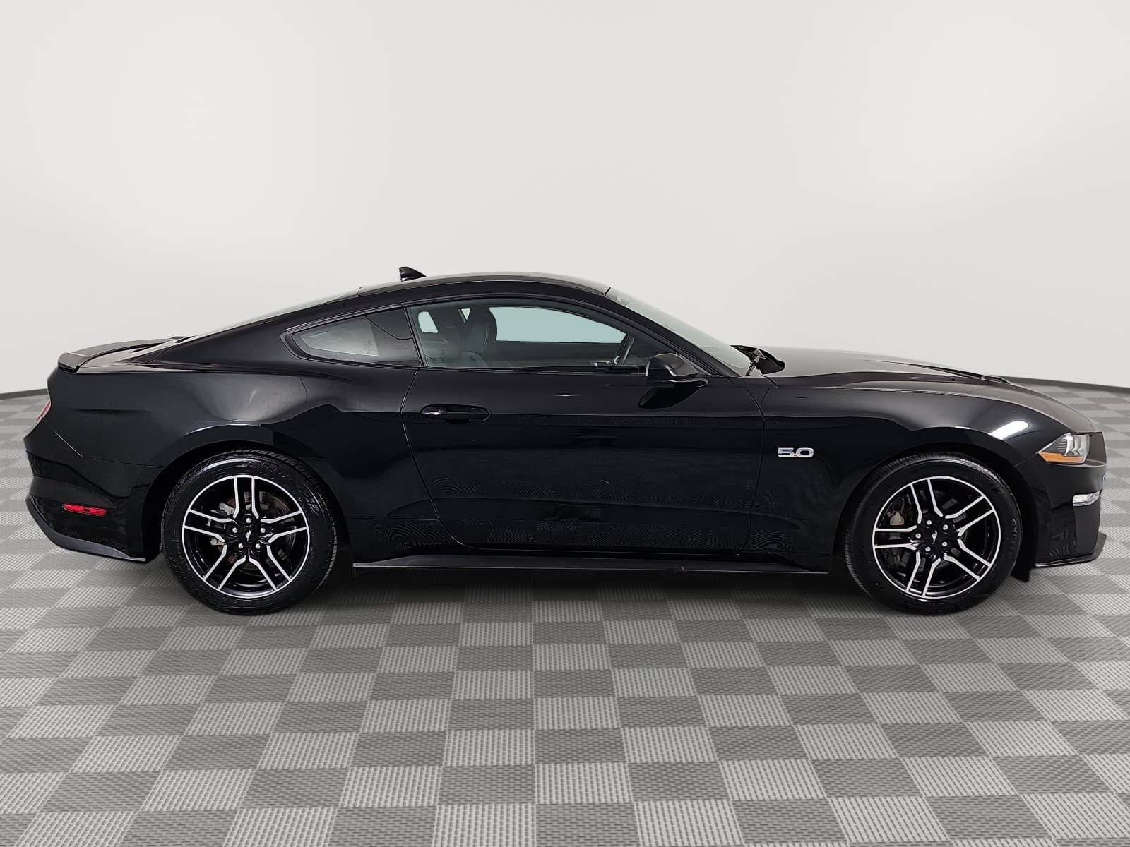 Used 2020 Ford Mustang GT RWD image 9