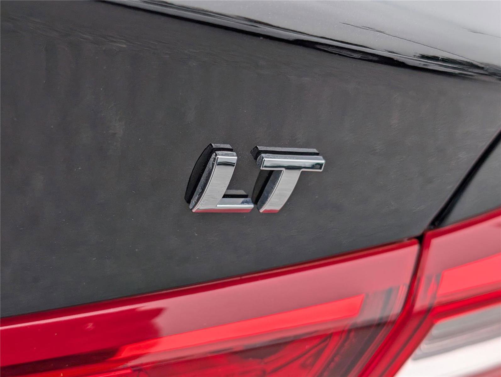 Used 2023 Chevrolet Malibu LT image 10