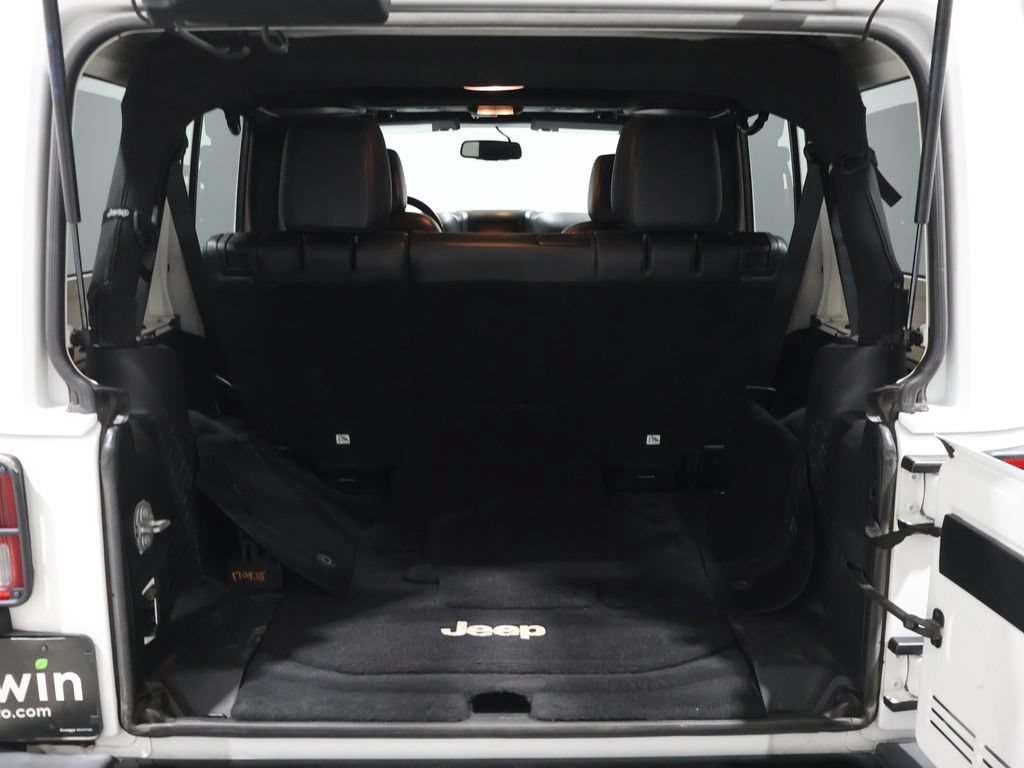 Certified 2017 Jeep Wrangler Unlimited Sahara AWD/4WD image 5