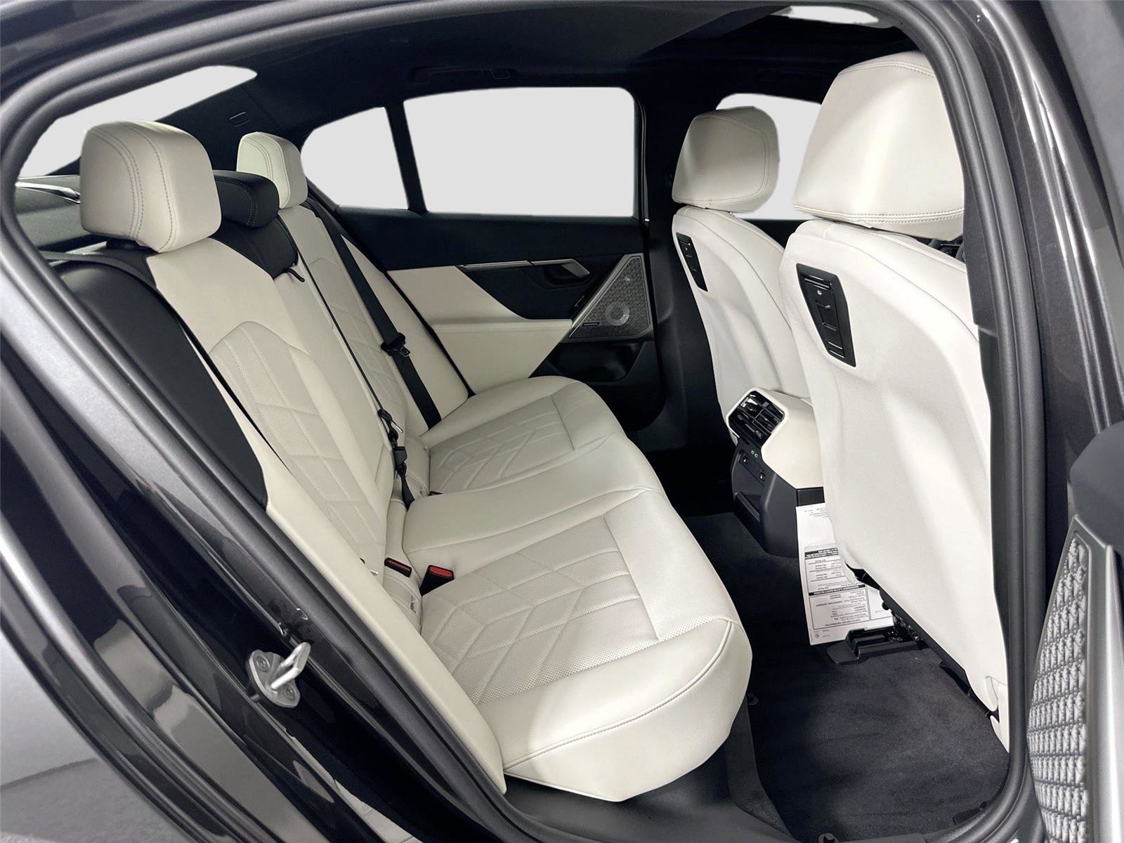 Certified 2026 BMW 530i RWD image 25