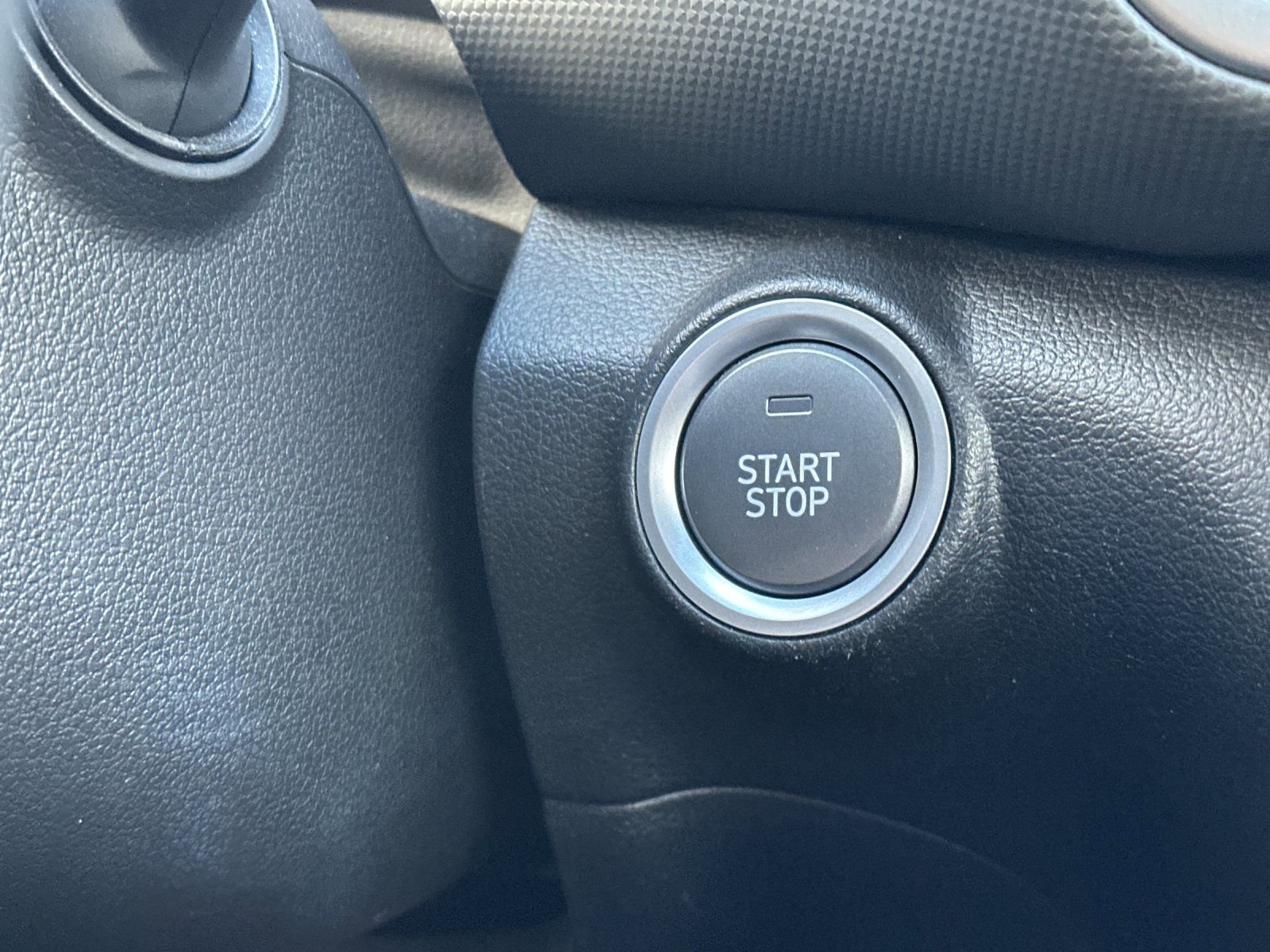 Used 2023 Hyundai Kona SE image 21