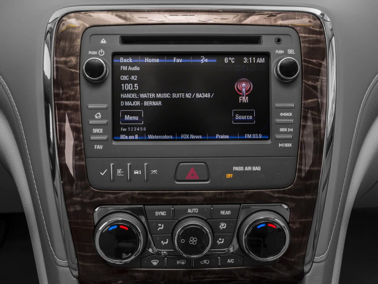 Used 2017 Buick Enclave Leather FWD image 7
