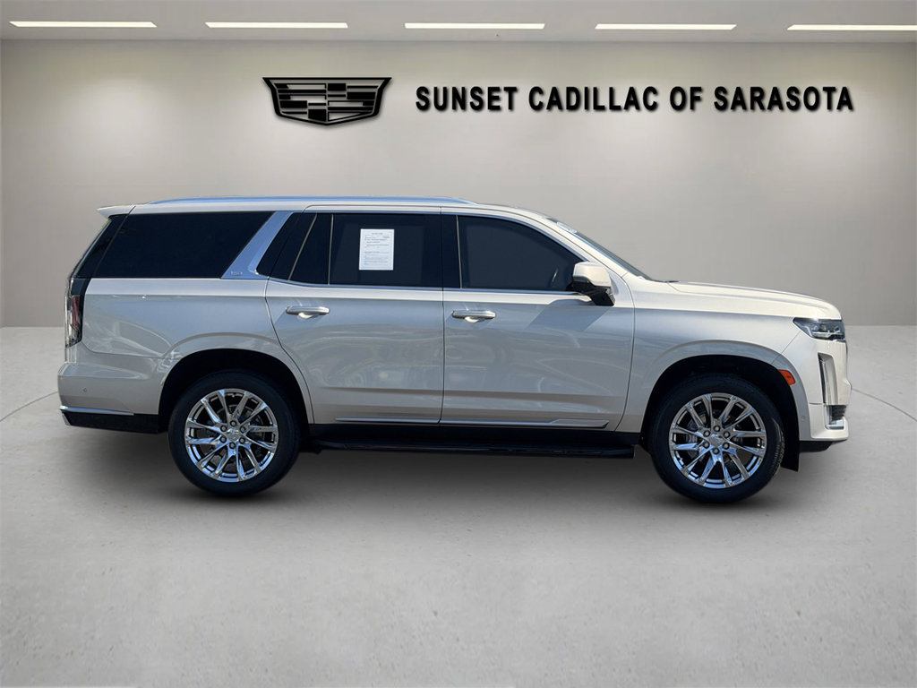 Used 2021 Cadillac Escalade Premium Luxury w/ LPO, Illumination Package AWD/4WD image 8