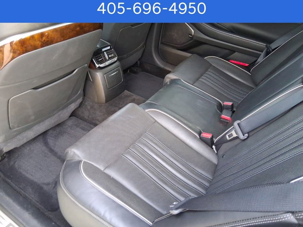 Used 2018 Genesis G90 3.3T Premium image 7