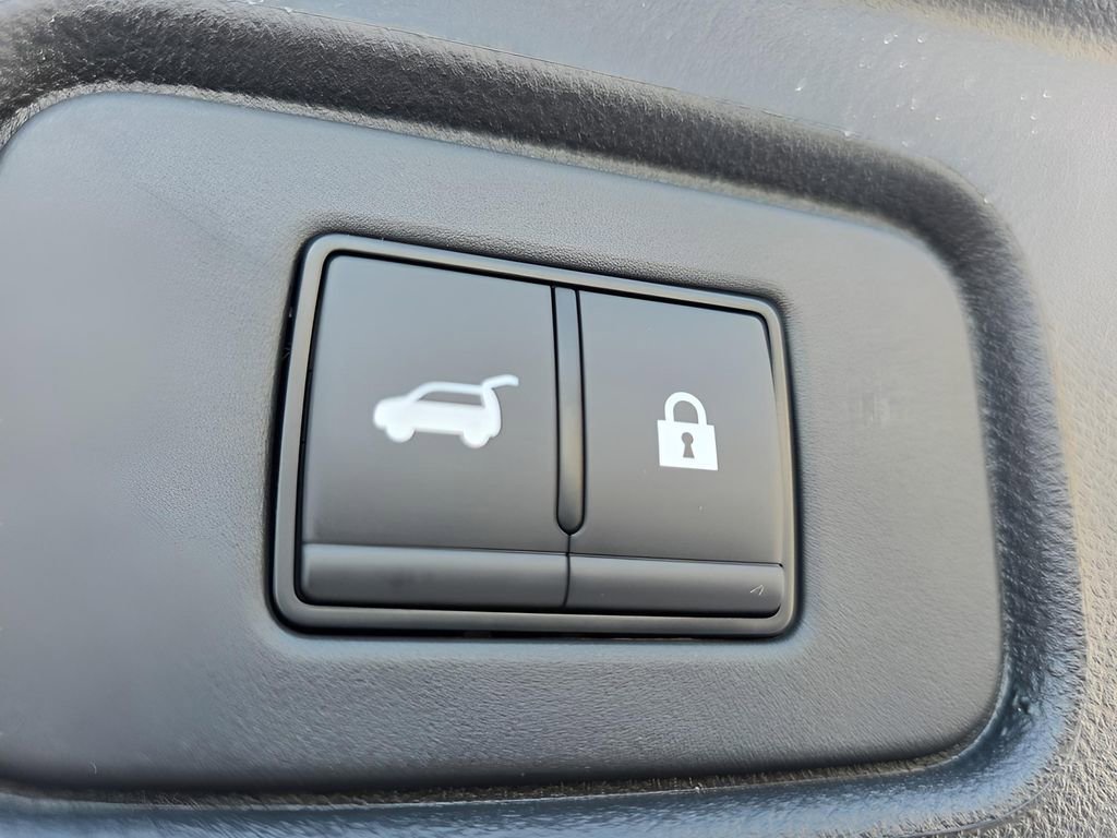 New 2026 Nissan Pathfinder SV image 10