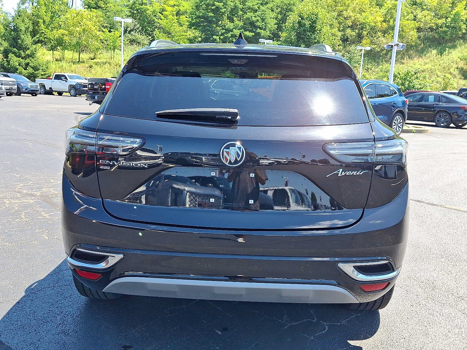Used 2023 Buick Envision Avenir AWD/4WD image 5