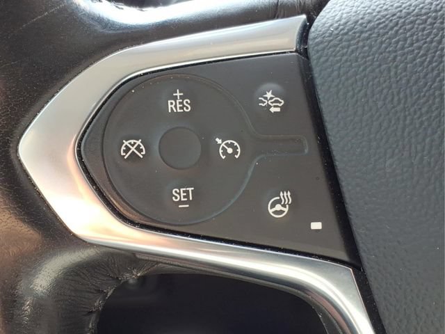 Used 2021 Chevrolet Traverse LT FWD image 24