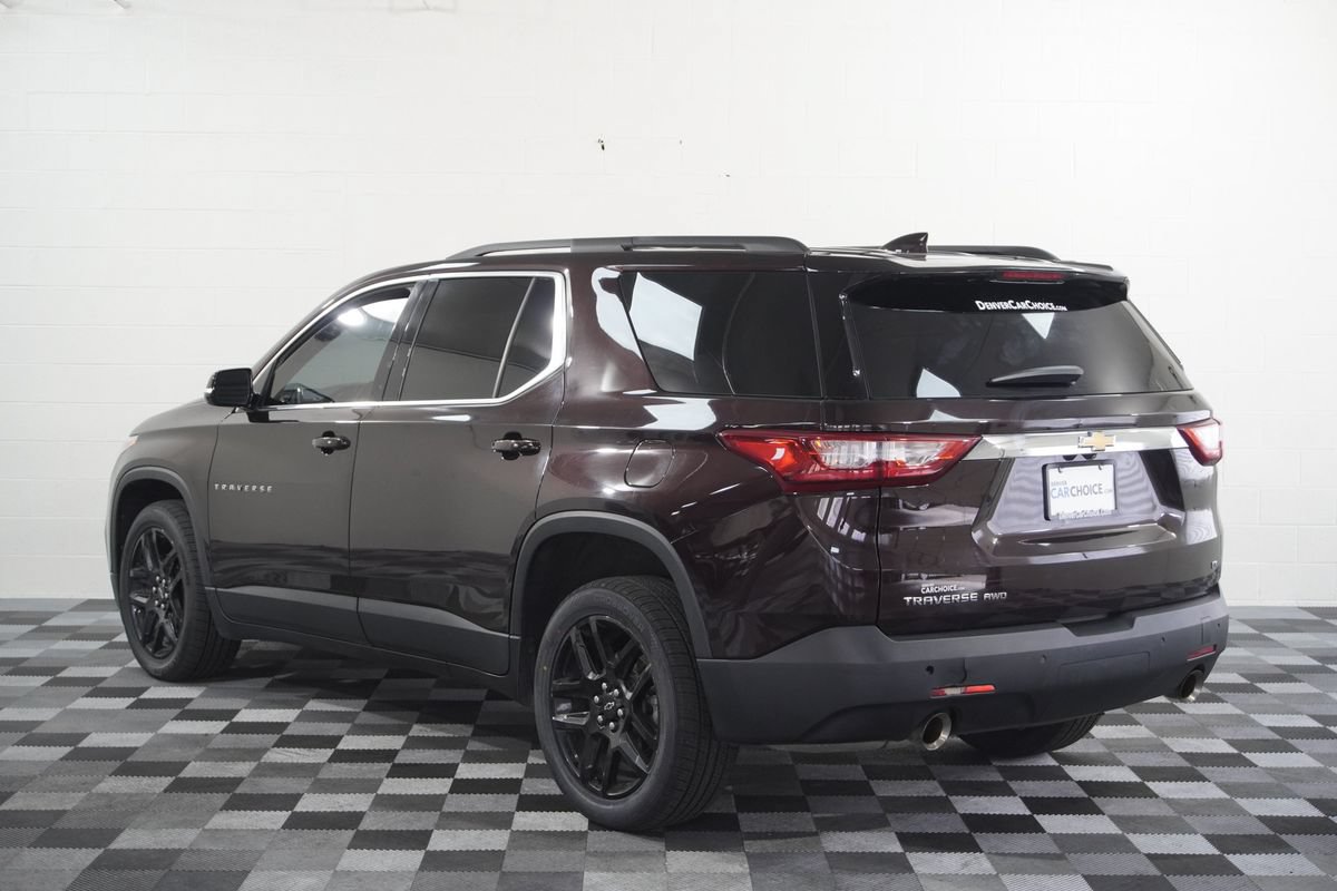 Used 2020 Chevrolet Traverse LT w/ Driver Confidence II Package AWD/4WD image 3
