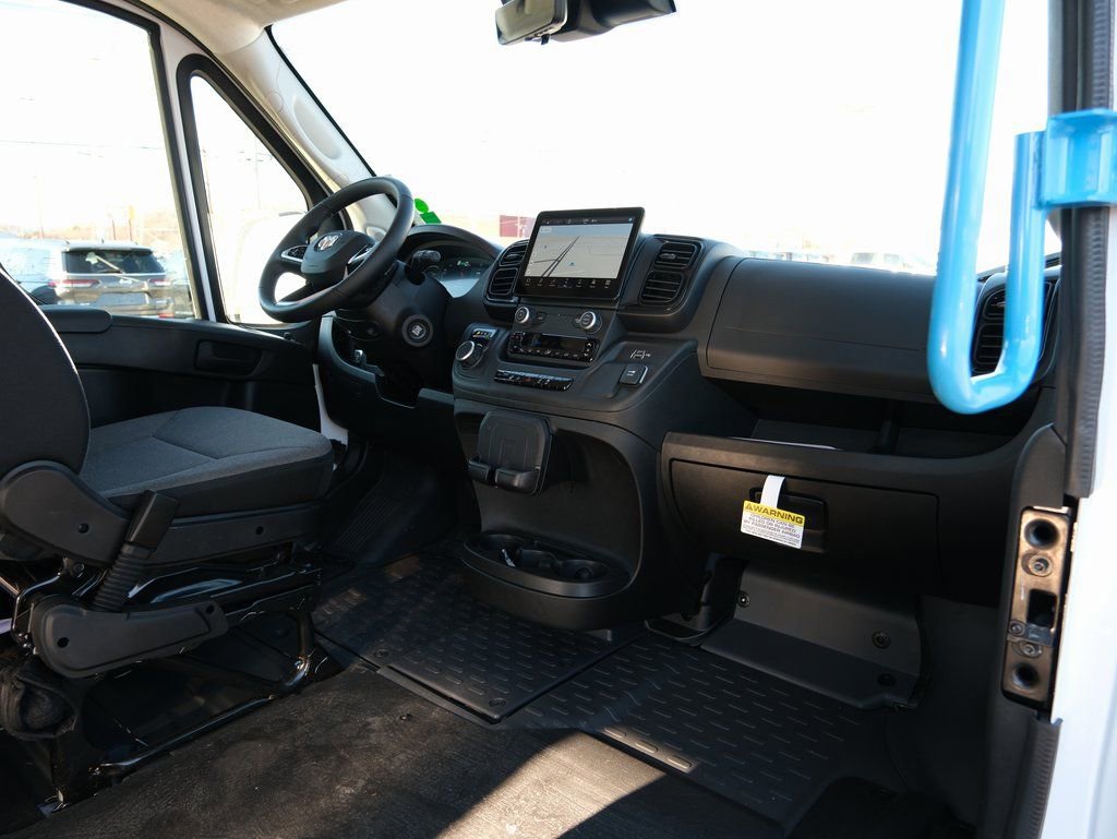 Used 2024 RAM ProMaster 3500 w/ Delivery Van Package image 30