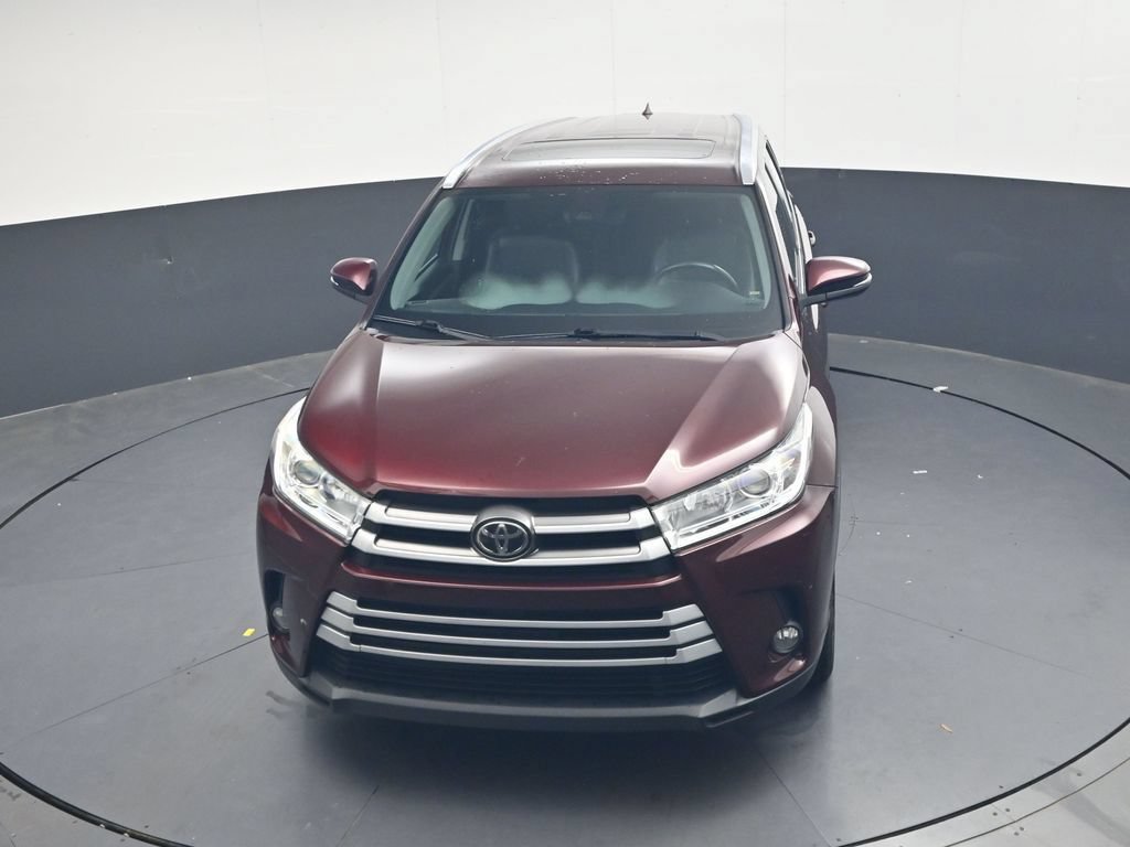 Used 2019 Toyota Highlander XLE AWD/4WD image 30
