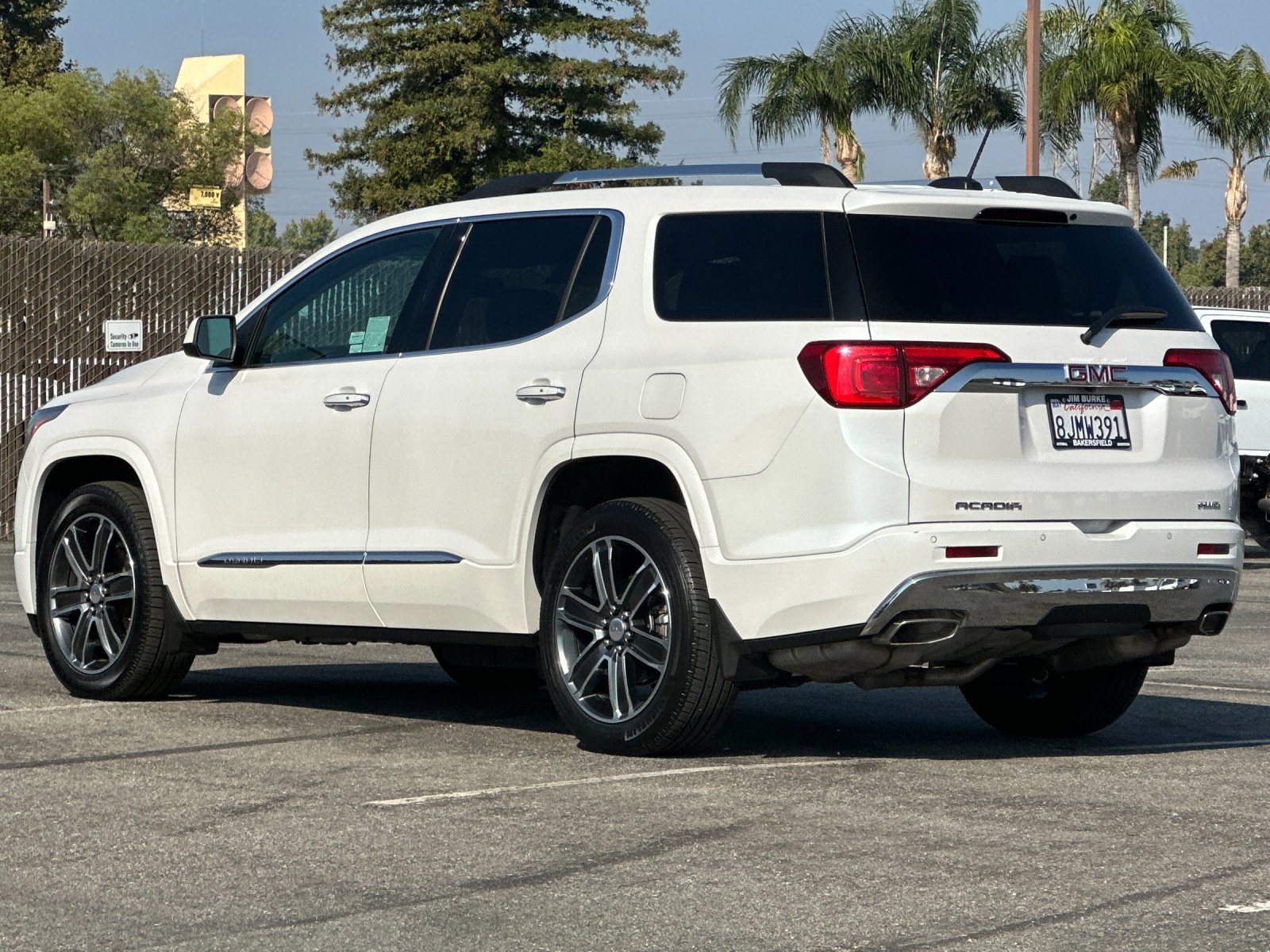 Used 2018 GMC Acadia Denali w/ LPO, Protection Package image 6