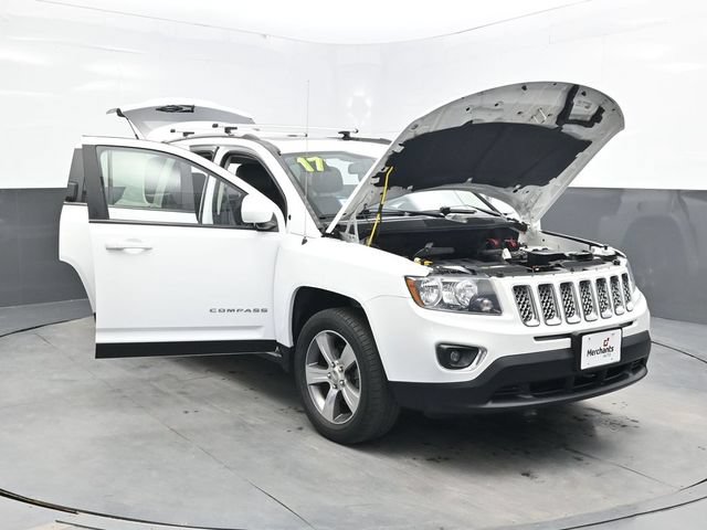 Used 2017 Jeep Compass High Altitude AWD/4WD image 37