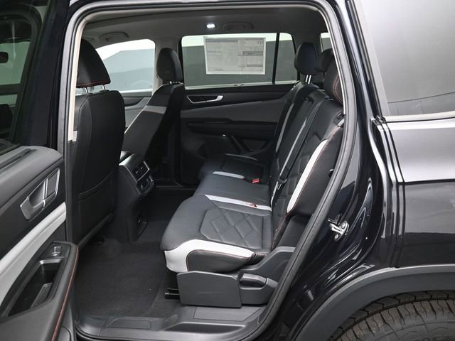 New 2026 Volkswagen Atlas Peak Edition image 6
