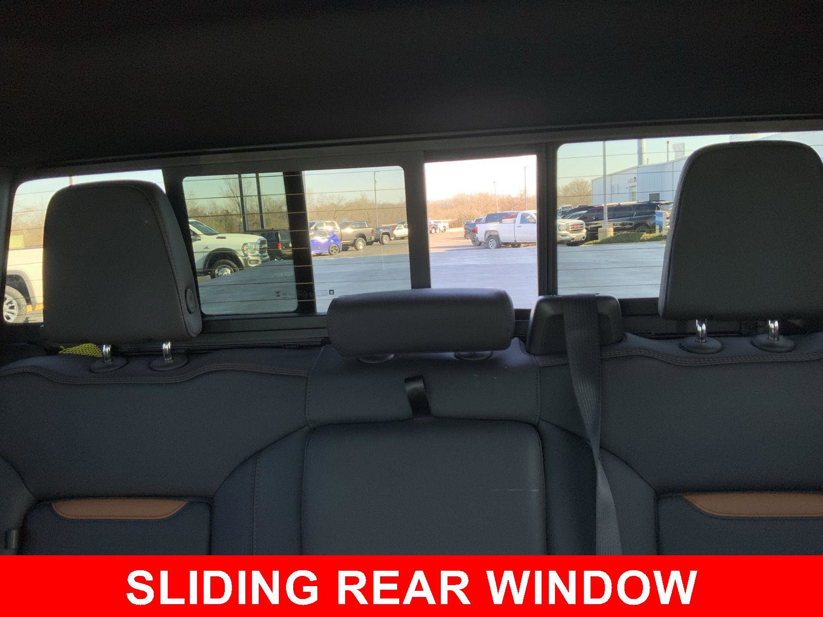 Used 2026 GMC Sierra 1500 AT4 w/ AT4 Premium Package AWD/4WD image 5