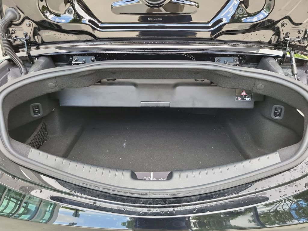 Used 2024 Mercedes-Benz CLE 450 4MATIC Cabriolet image 25