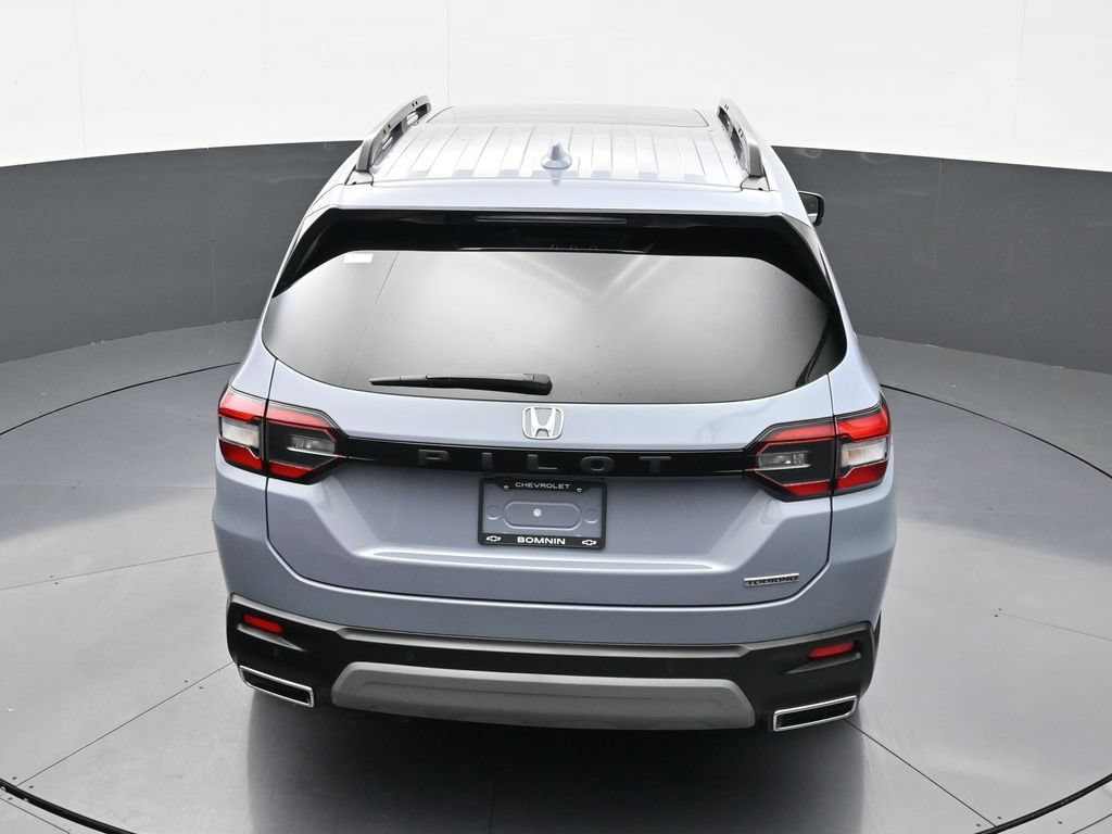 Used 2025 Honda Pilot Touring image 15