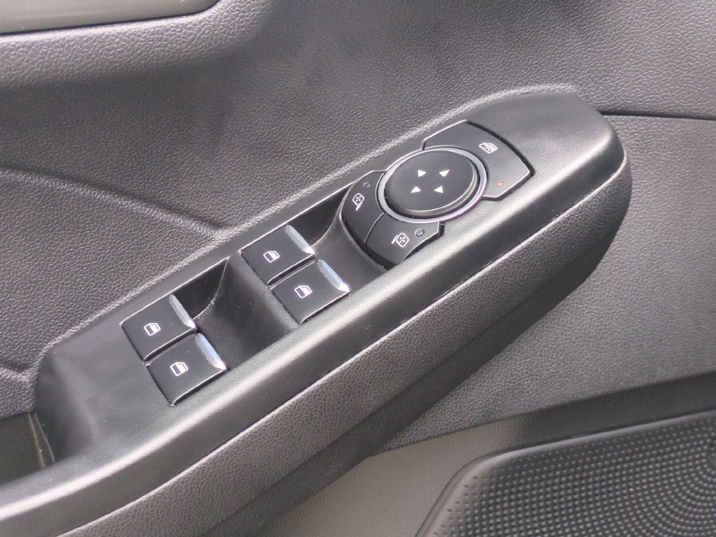 Used 2025 Ford Escape Active AWD/4WD image 13