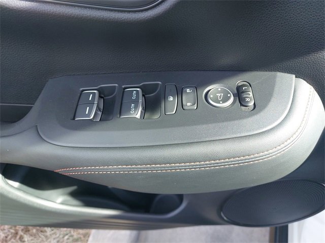 Used 2025 Honda HR-V Sport image 27