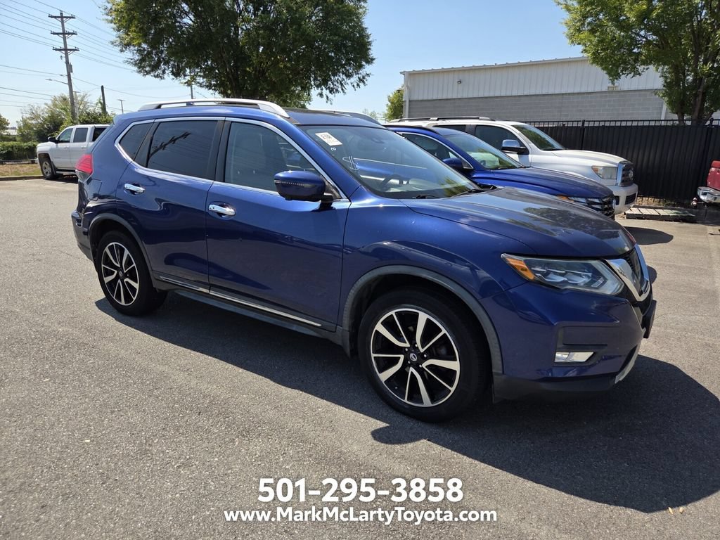 Used 2017 Nissan Rogue SL w/ SL Premium Package AWD/4WD image 3