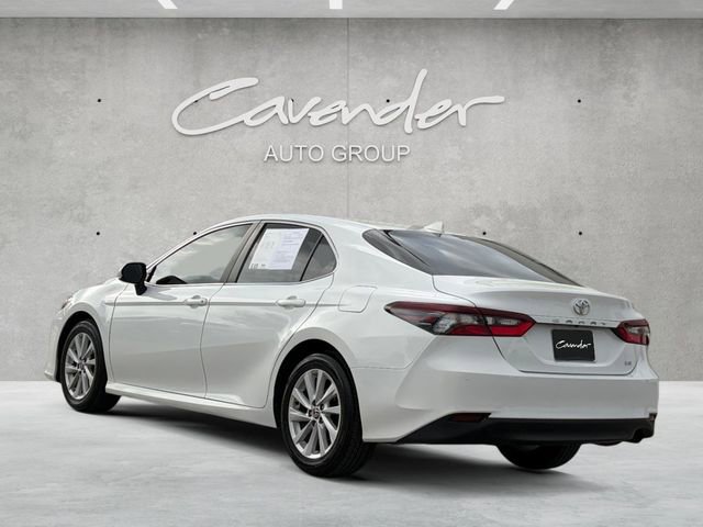 Used 2022 Toyota Camry LE image 14