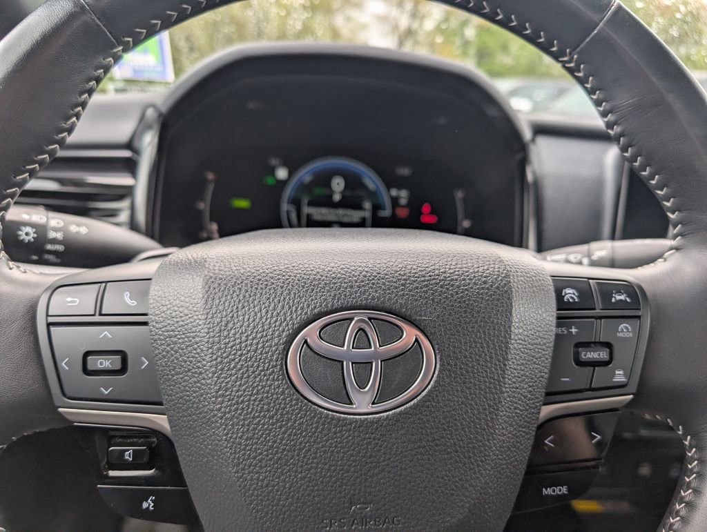 Certified 2025 Toyota Camry SE w/ Convenience Package FWD image 22