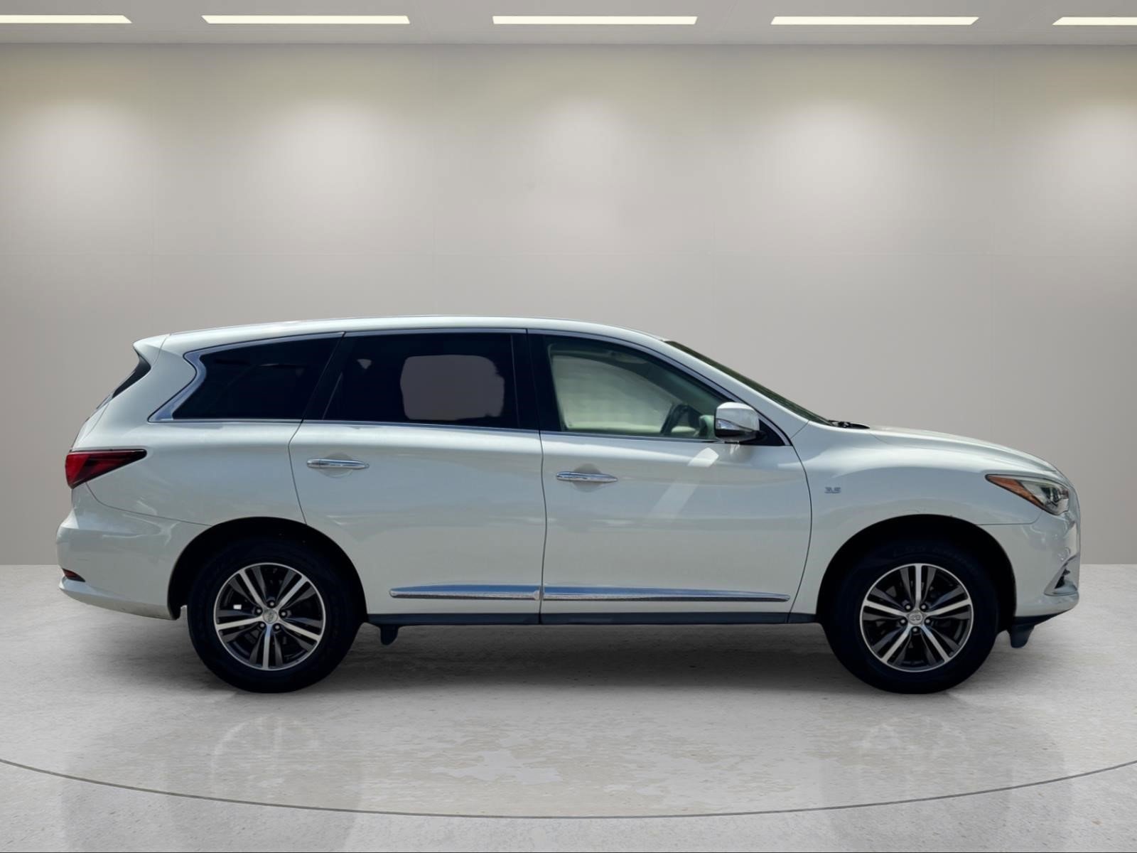 Used 2016 INFINITI QX60 FWD image 6