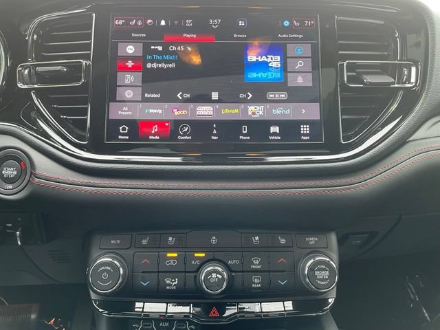 Used 2023 Dodge Durango R/T AWD/4WD image 19