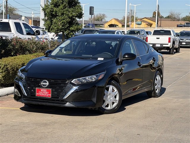 Used 2025 Nissan Sentra S image 2