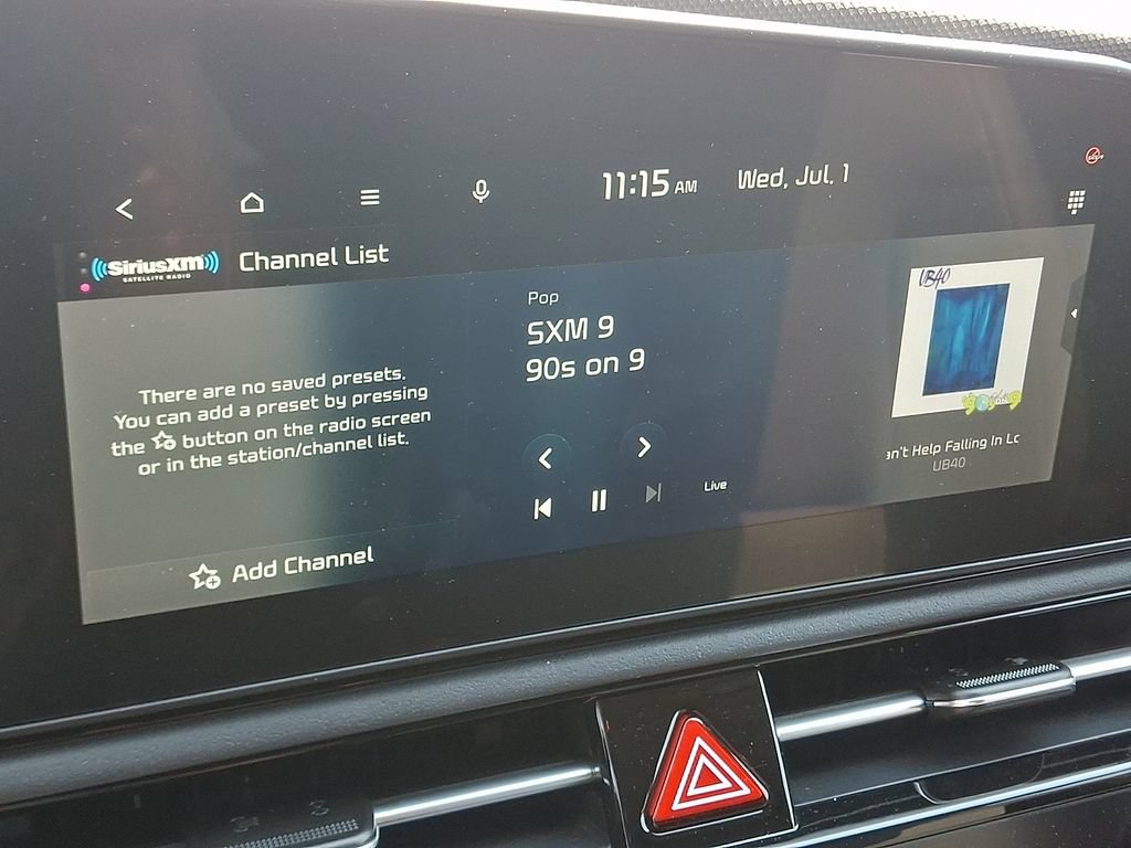 Used 2025 Kia Niro EX w/ EX Cold Weather Package FWD image 18